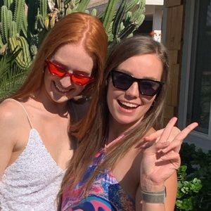 Meet your Posher, Mollie